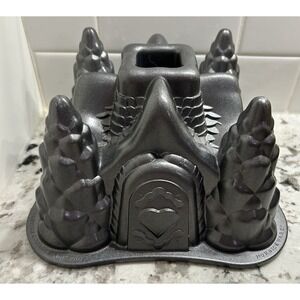 FAIRYTALE COTTAGE Bundt Pan Cake Mold Cast‎ Aluminum Nordic Ware (10 Cups) USA
